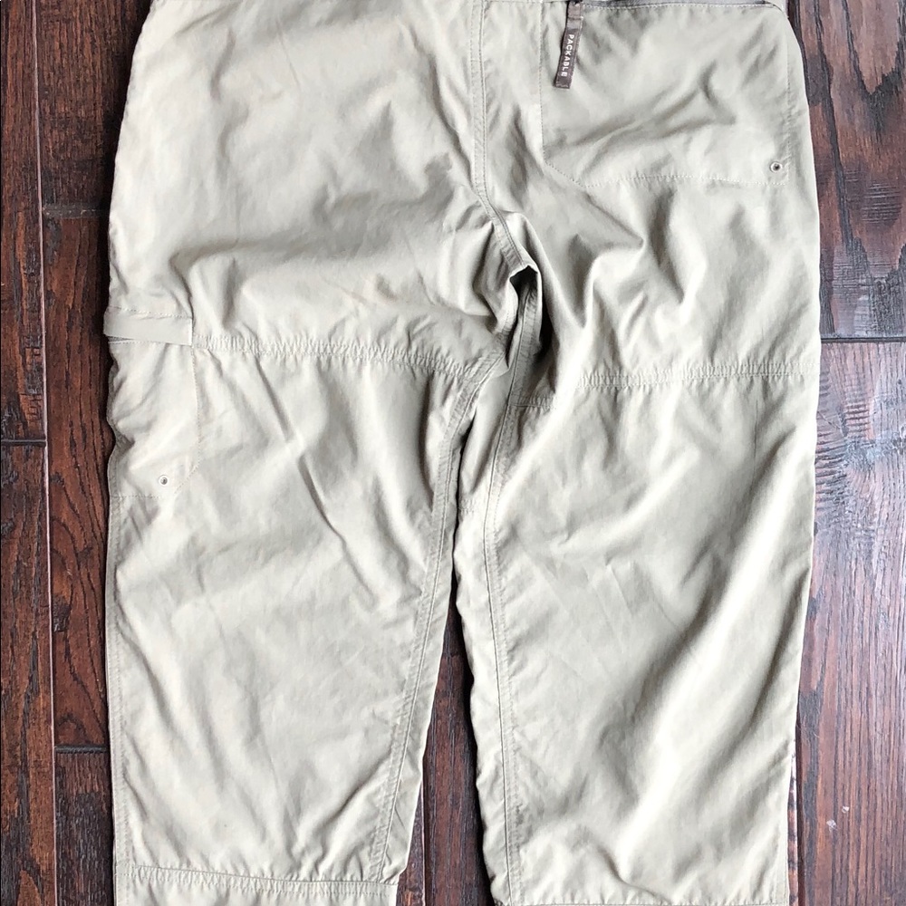 Colombia Titanum Olive/Green Capri Pants - Picture 4 of 14